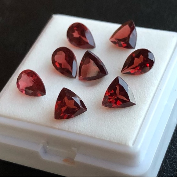 Garnet Gemstones 4TCW Loose Faceted Stones January Birthstone Jewelry Making - Picture 1 of 5